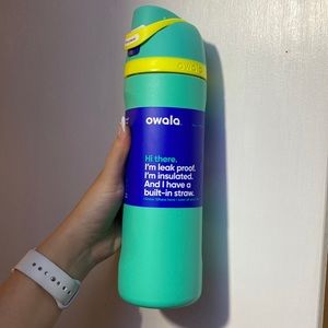 Owala water bottle 24 oz